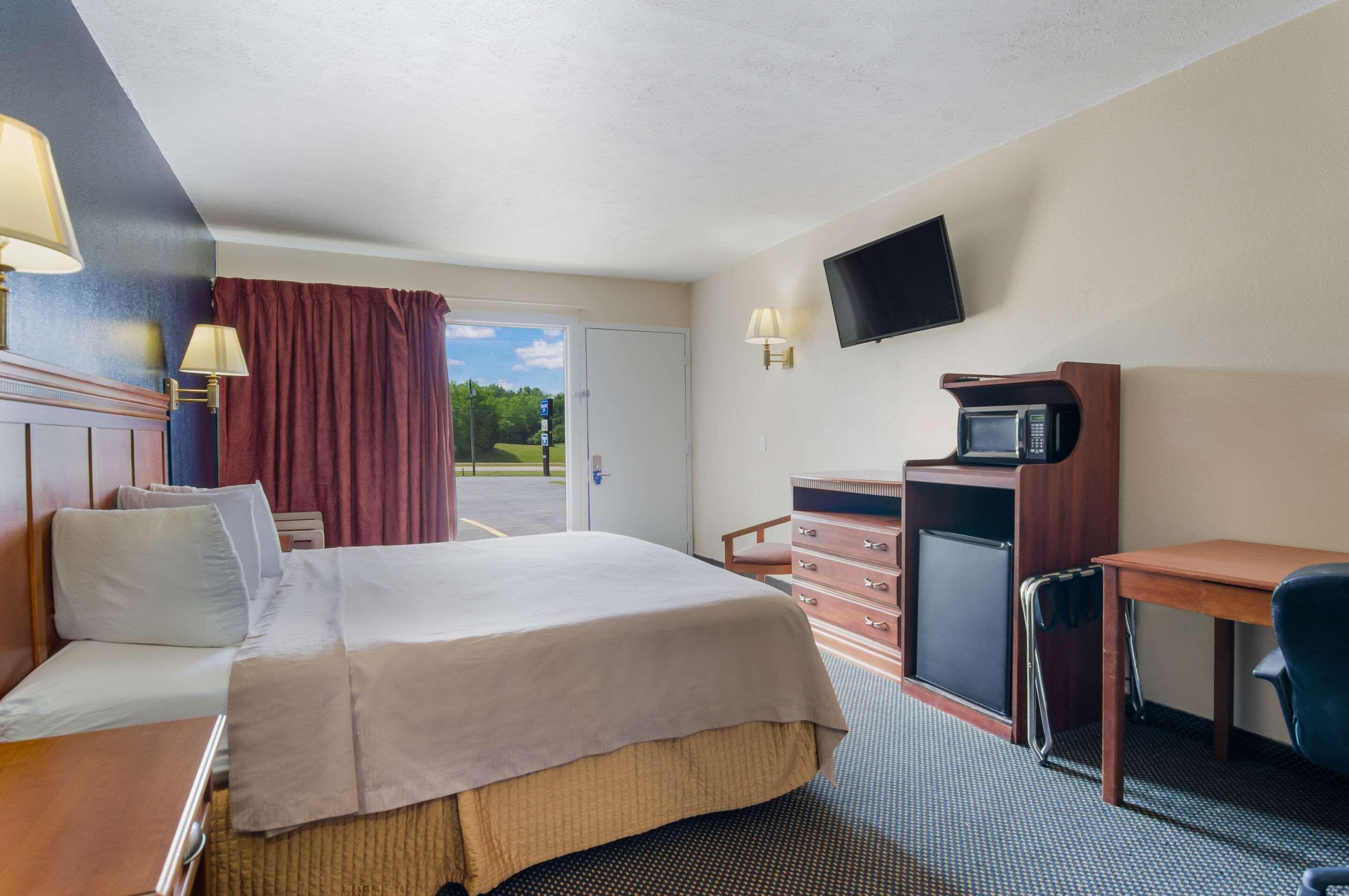 Rodeway Inn Church Hill - Tri Cities Area Eksteriør bilde